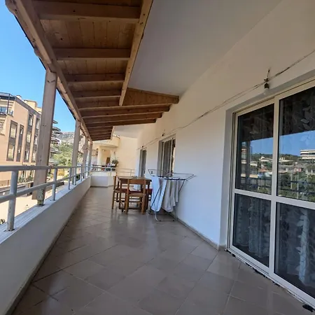Friend Family Apartment Himare * Himare Fshat