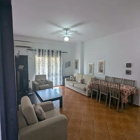 Friend Family Apartment Himare