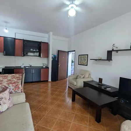 Apartment Friend Family Apartment Himare *