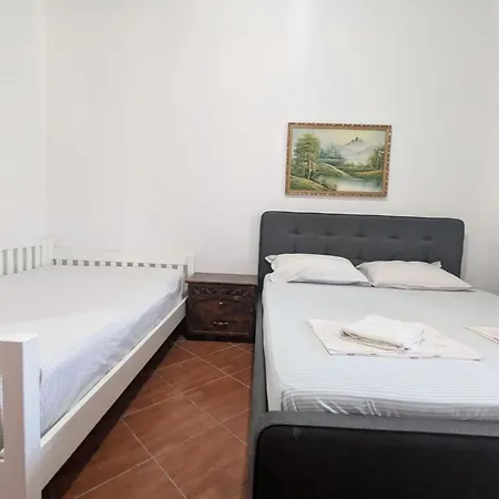 Friend Family Apartment Himare * Himare Fshat