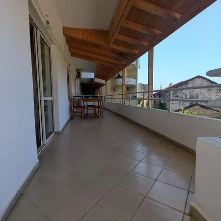 Friend Family Apartment Himare
